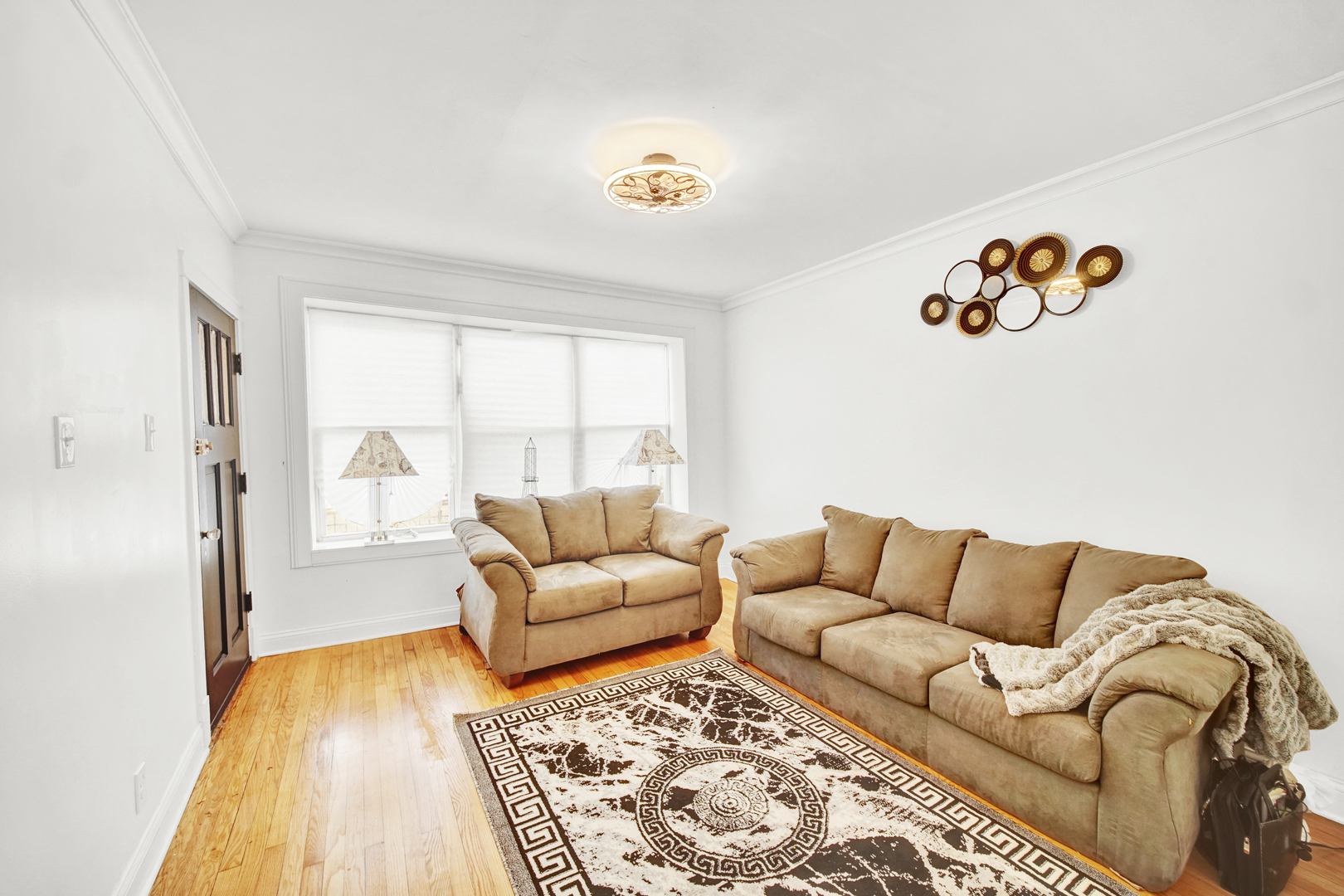 2854 S Central Park Avenue Property Photo 2
