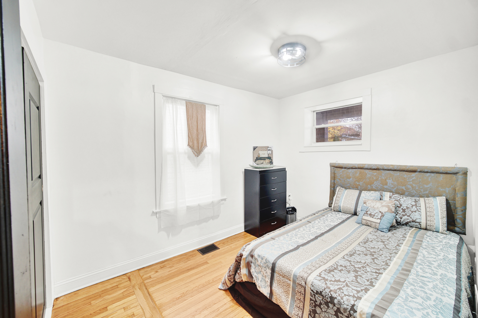 2854 S Central Park Avenue Property Photo 29