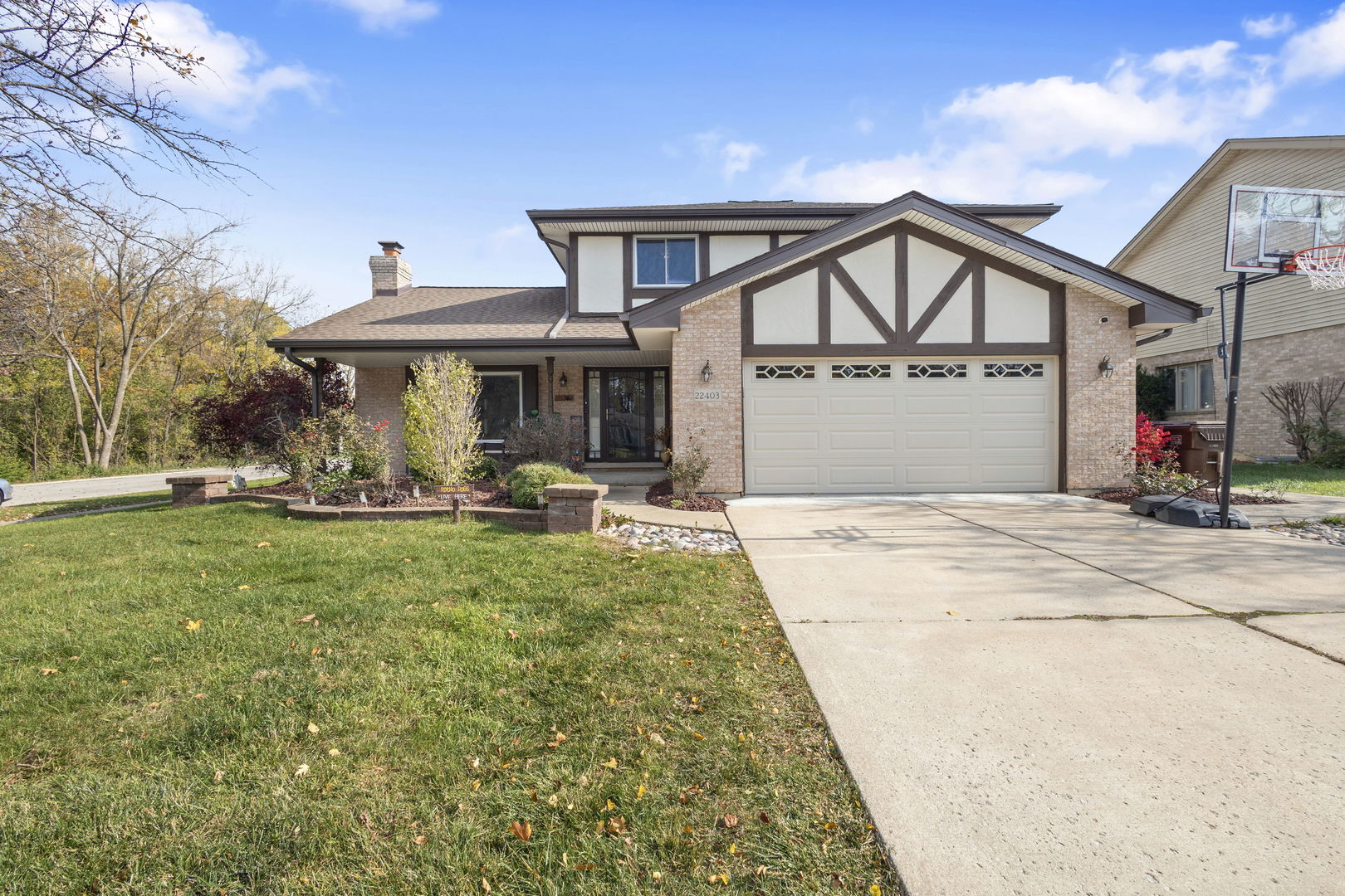 22403 Millard Avenue Property Photo 1