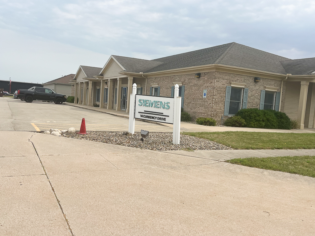 14 Currency Drive Property Photo 2