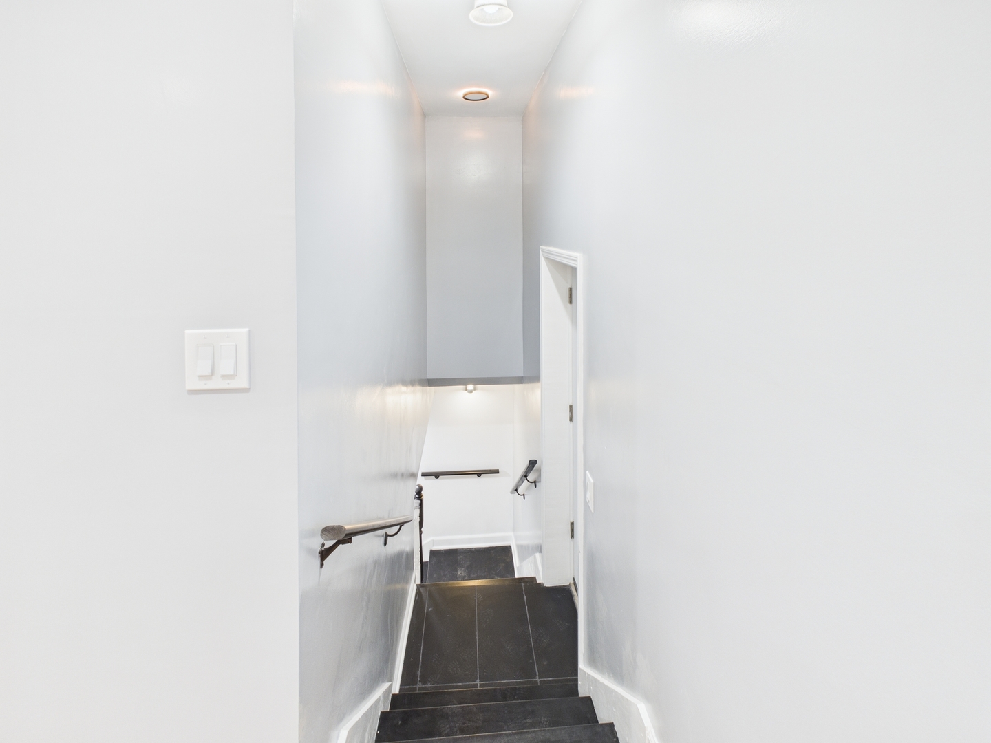 10036 S Saint Lawrence Avenue Property Photo 17