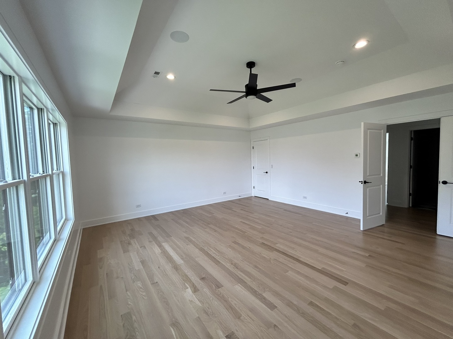 444 E Schiller Street Property Photo 16