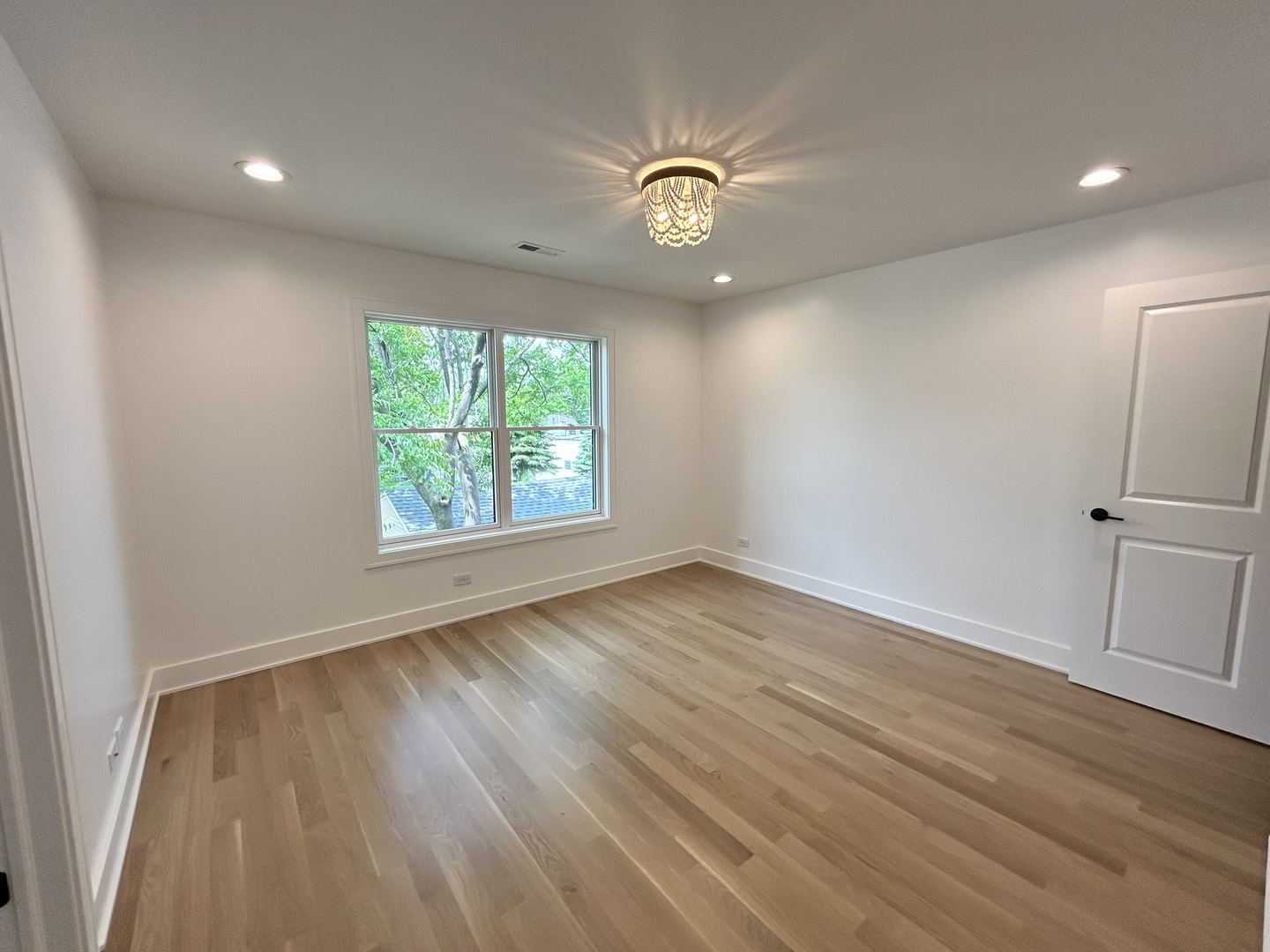 444 E Schiller Street Property Photo 20
