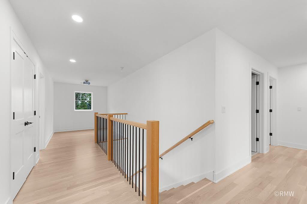 444 E Schiller Street Property Photo 22