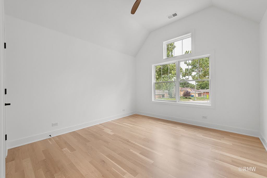 444 E Schiller Street Property Photo 28