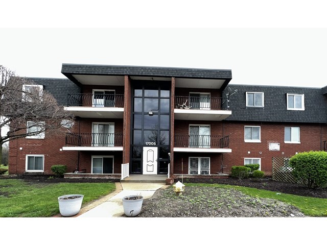 17005 Albany Avenue 102 Property Photo 2