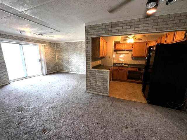 17005 Albany Avenue 102 Property Photo 10