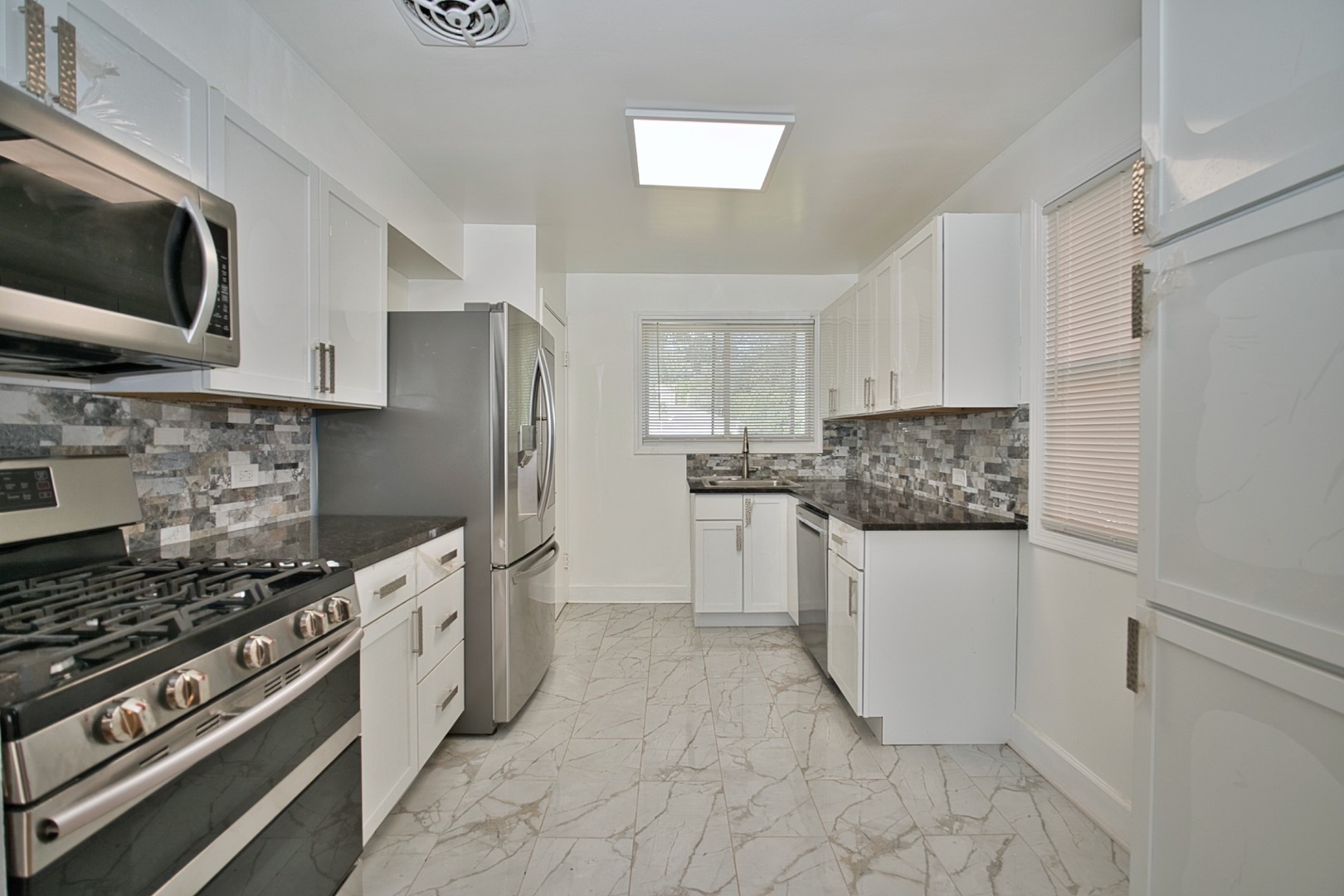 8140 Crawford Avenue Property Photo 9