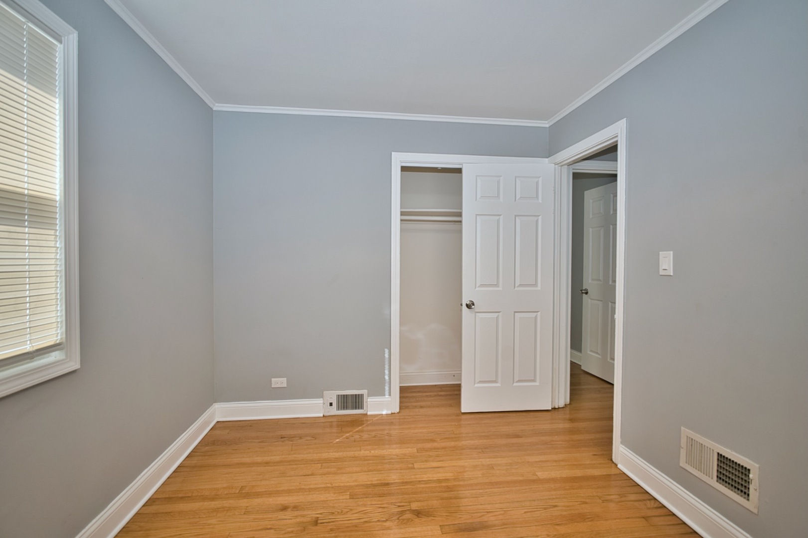 8140 Crawford Avenue Property Photo 12