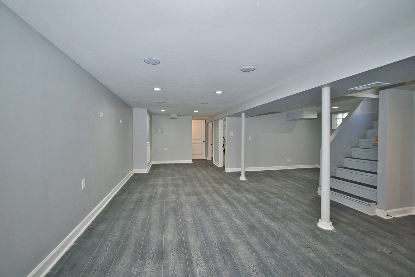 8140 Crawford Avenue Property Photo 21