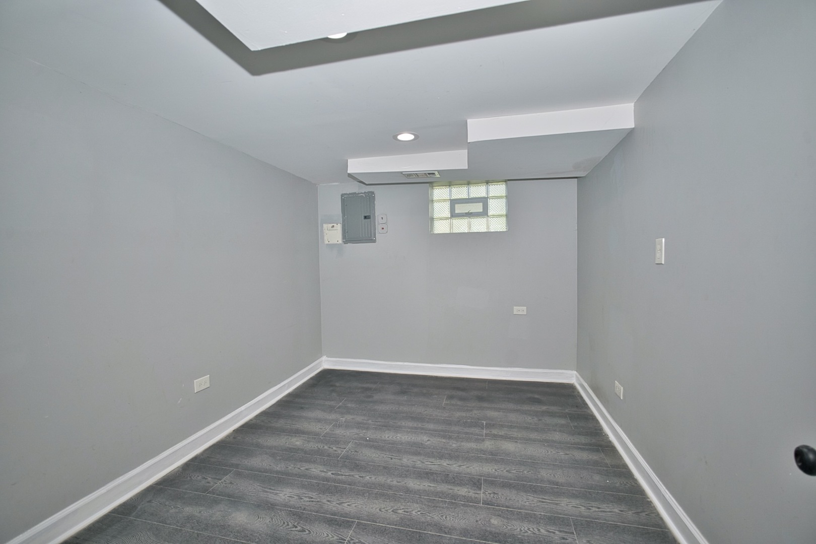 8140 Crawford Avenue Property Photo 24