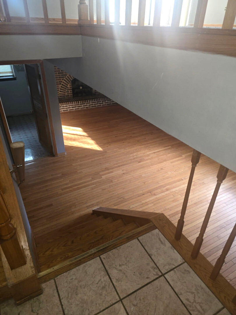 1073 Foxworth Boulevard Property Photo 9