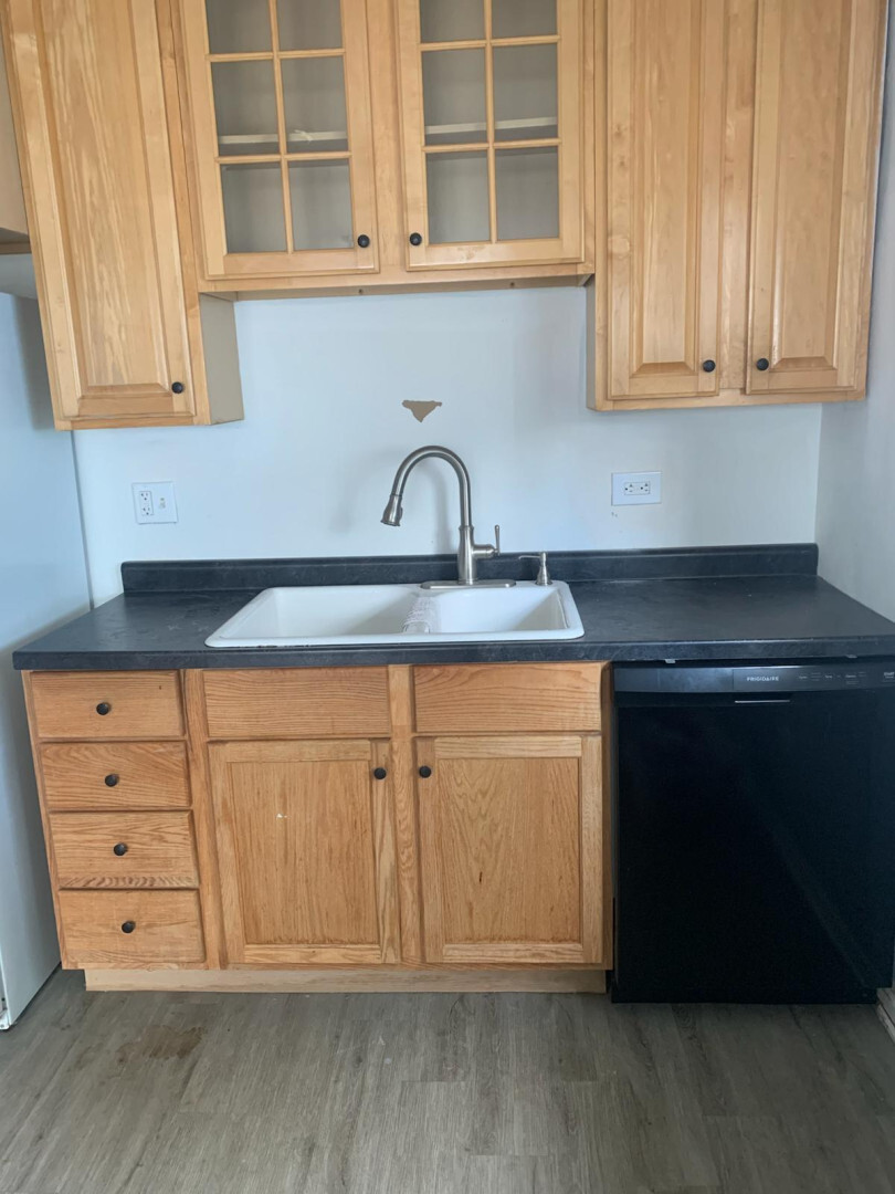 1073 Foxworth Boulevard Property Photo 11