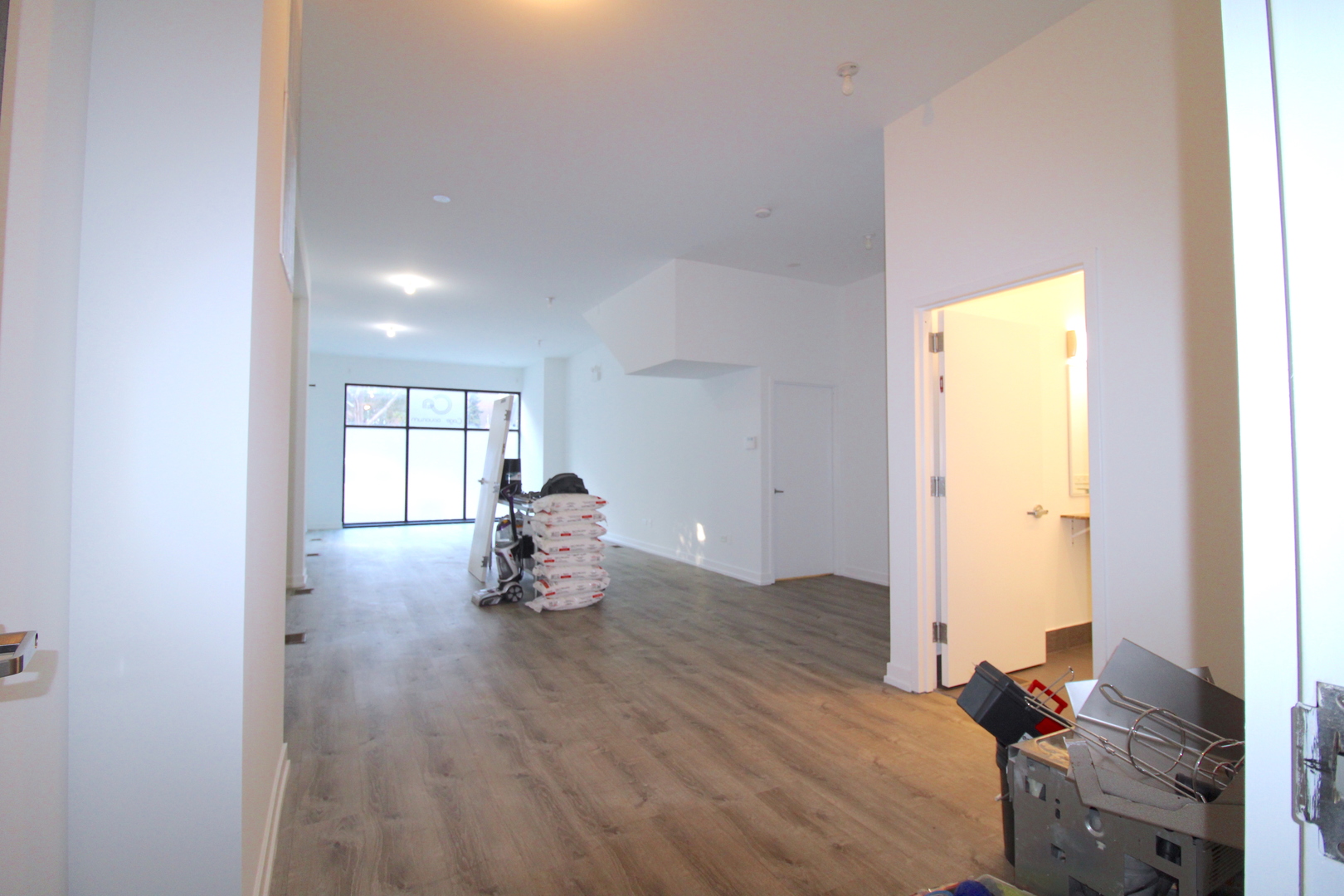935 N Ashland Avenue 1 Property Photo 5