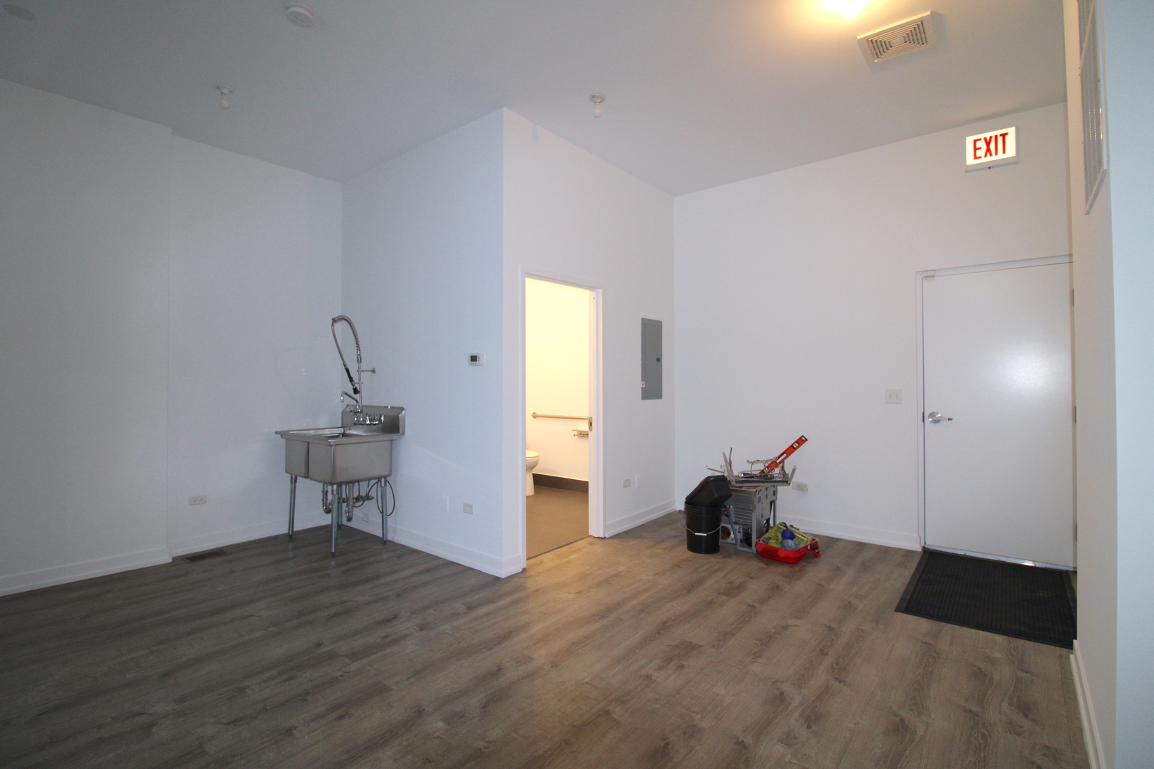 935 N Ashland Avenue 1 Property Photo 8