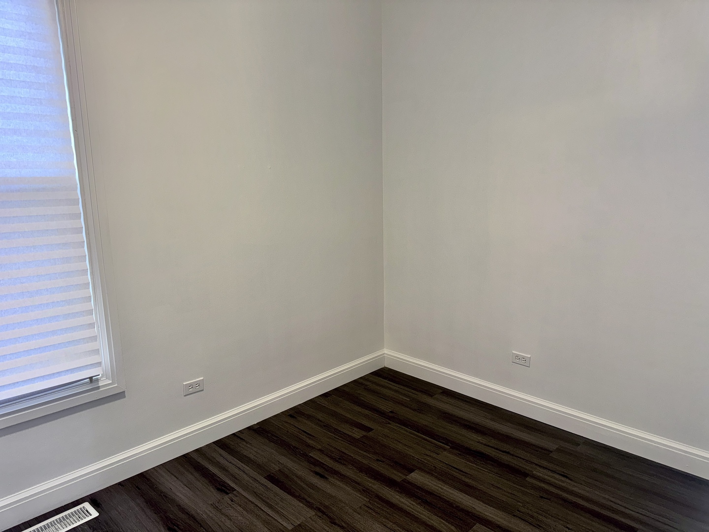 11581 S Lafayette Avenue Property Photo 9