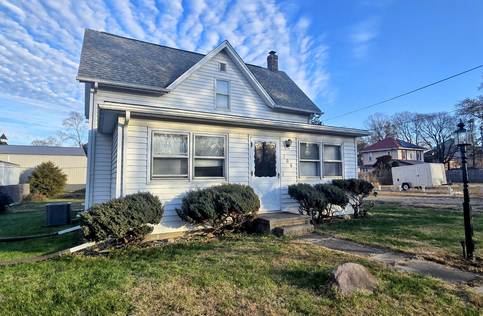 106 S Eldorado Street Property Photo 2