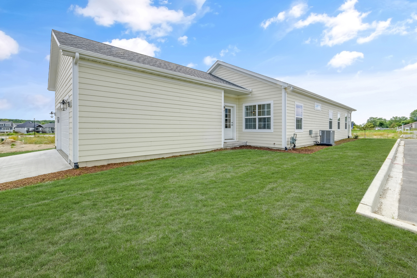 9 Lilac Lane Property Photo 20