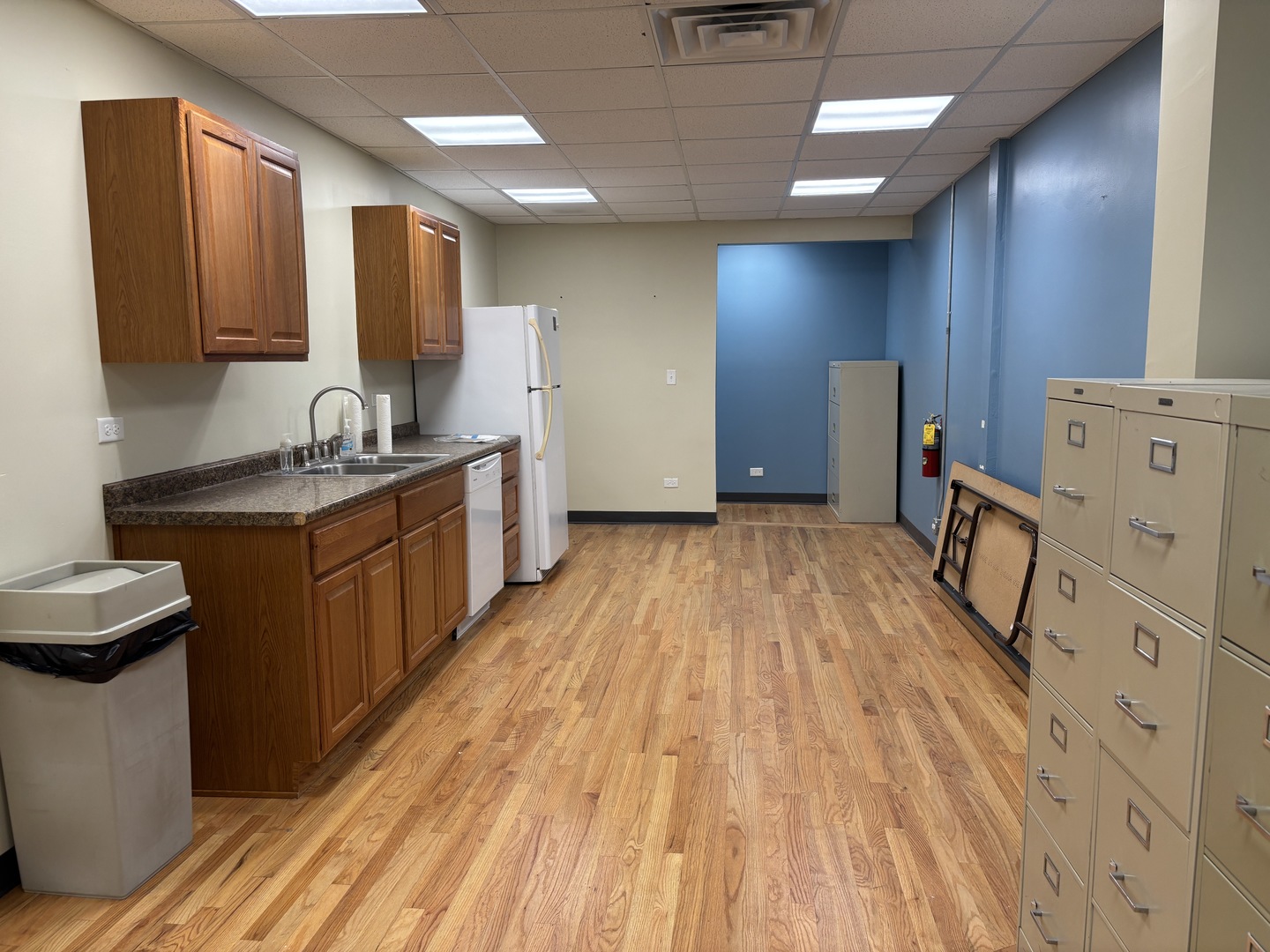 4210 W Irving Park Road Property Photo 12