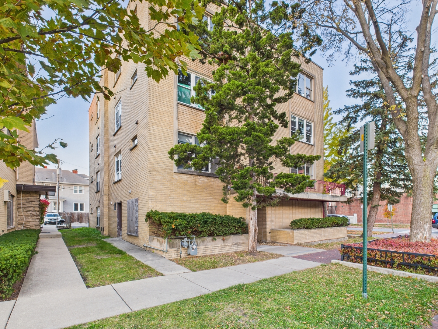 300 Chicago Avenue 4n Property Photo 3