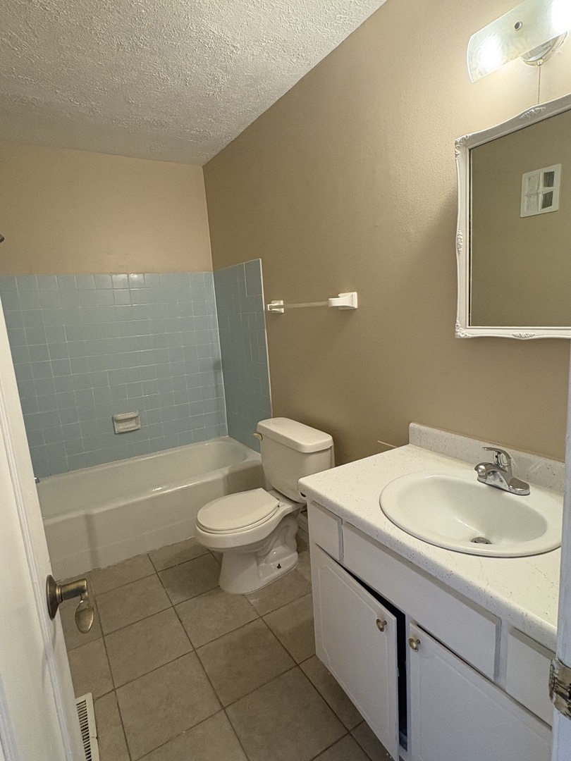1119 S Curtis Avenue A-1 Property Photo 6