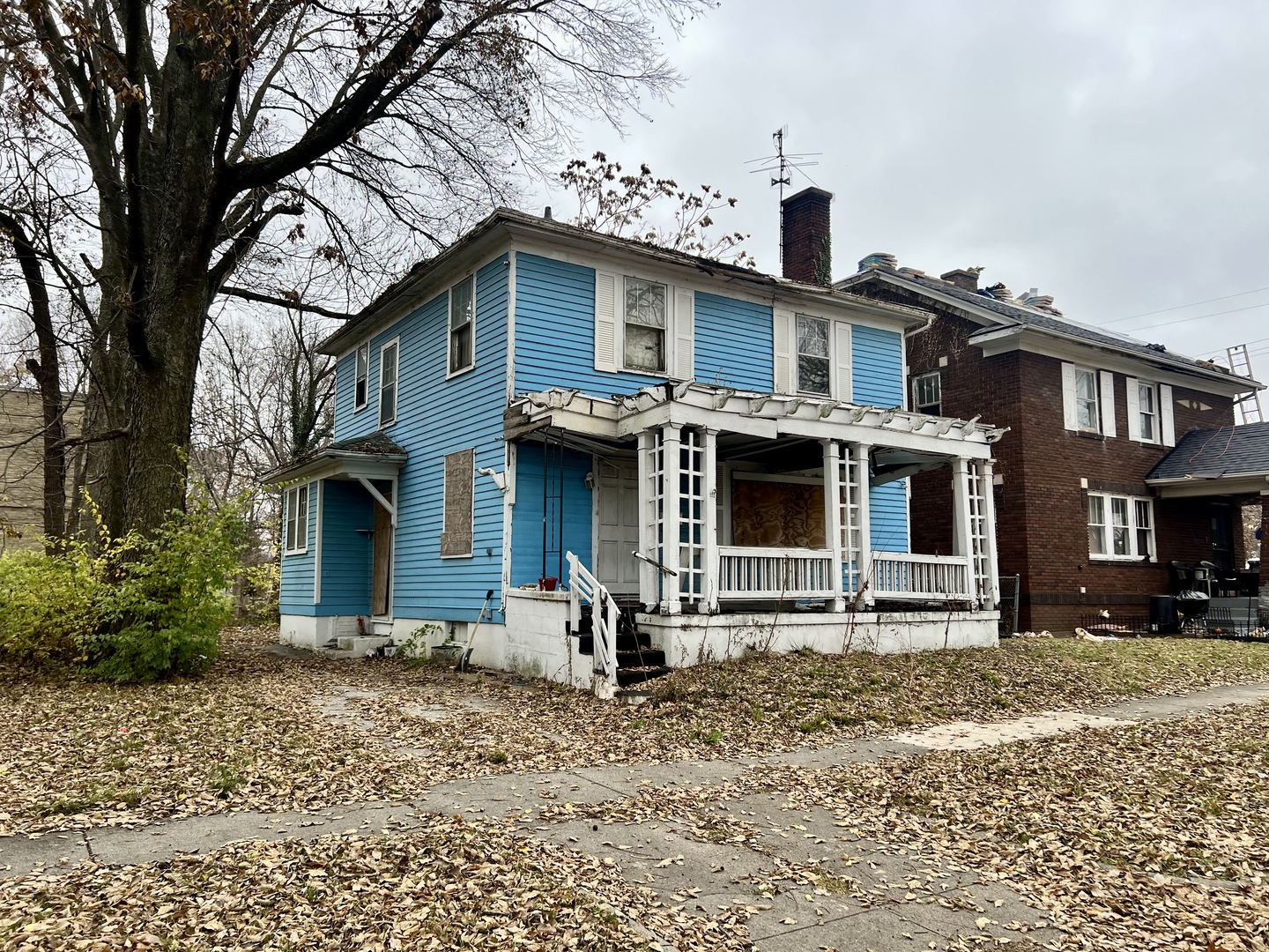 254 W Leafland Avenue Property Photo 1