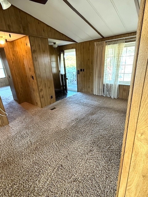 136 N Washington Street Property Photo 4