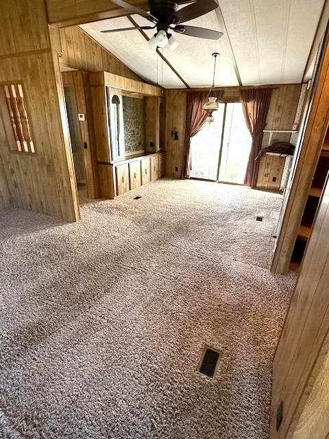 136 N Washington Street Property Photo 5
