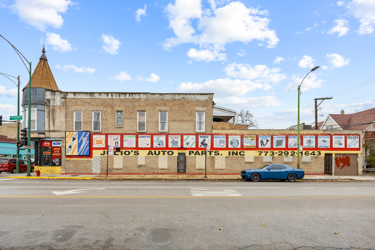 3000 W Diversey Avenue Property Photo 3