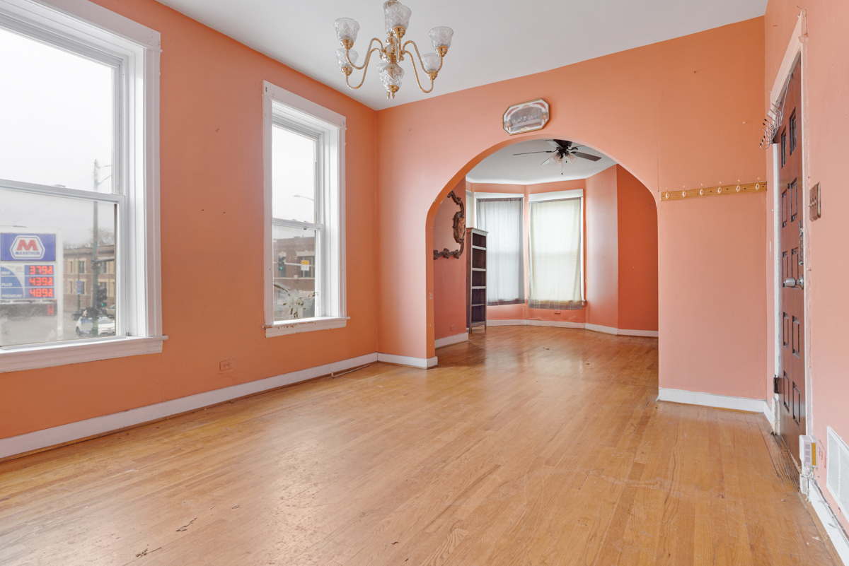 3000 W Diversey Avenue Property Photo 5