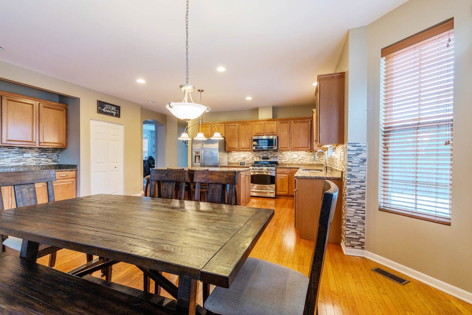 125 N Spruce Avenue Property Photo 18