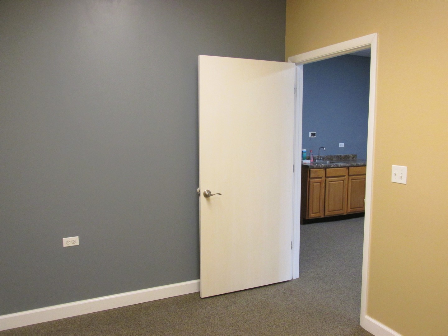 280 Stonegate Road 280 Property Photo 9