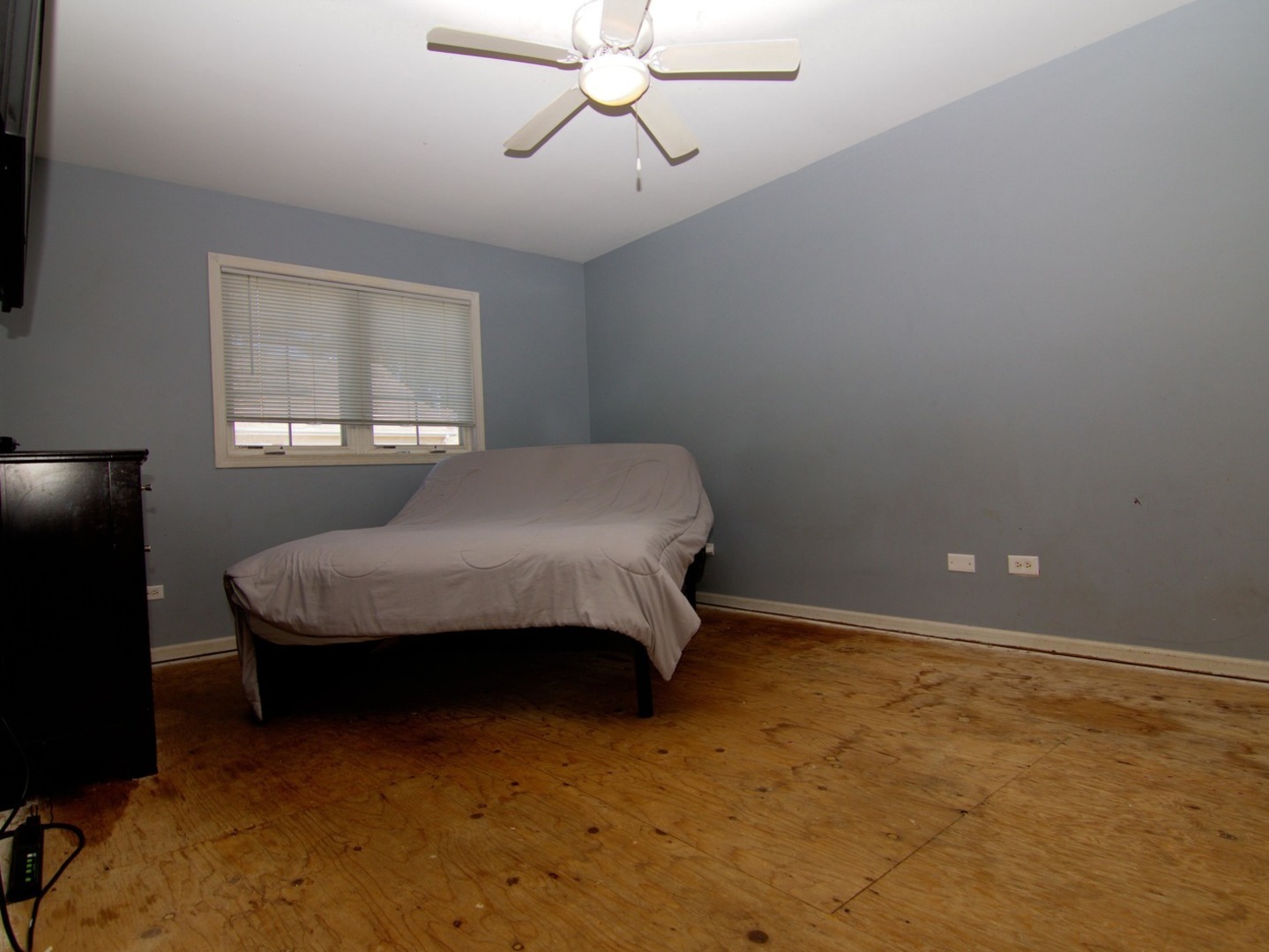 12940 S May Street Property Photo 6