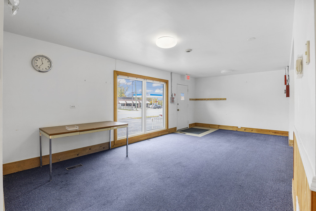 619 S Main Street Property Photo 17