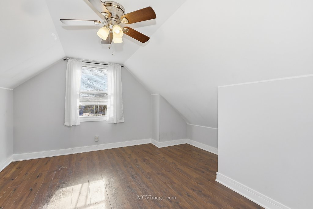 9435 S 78th Avenue Property Photo 13