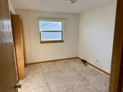 15826 Central Park Avenue Property Photo 12