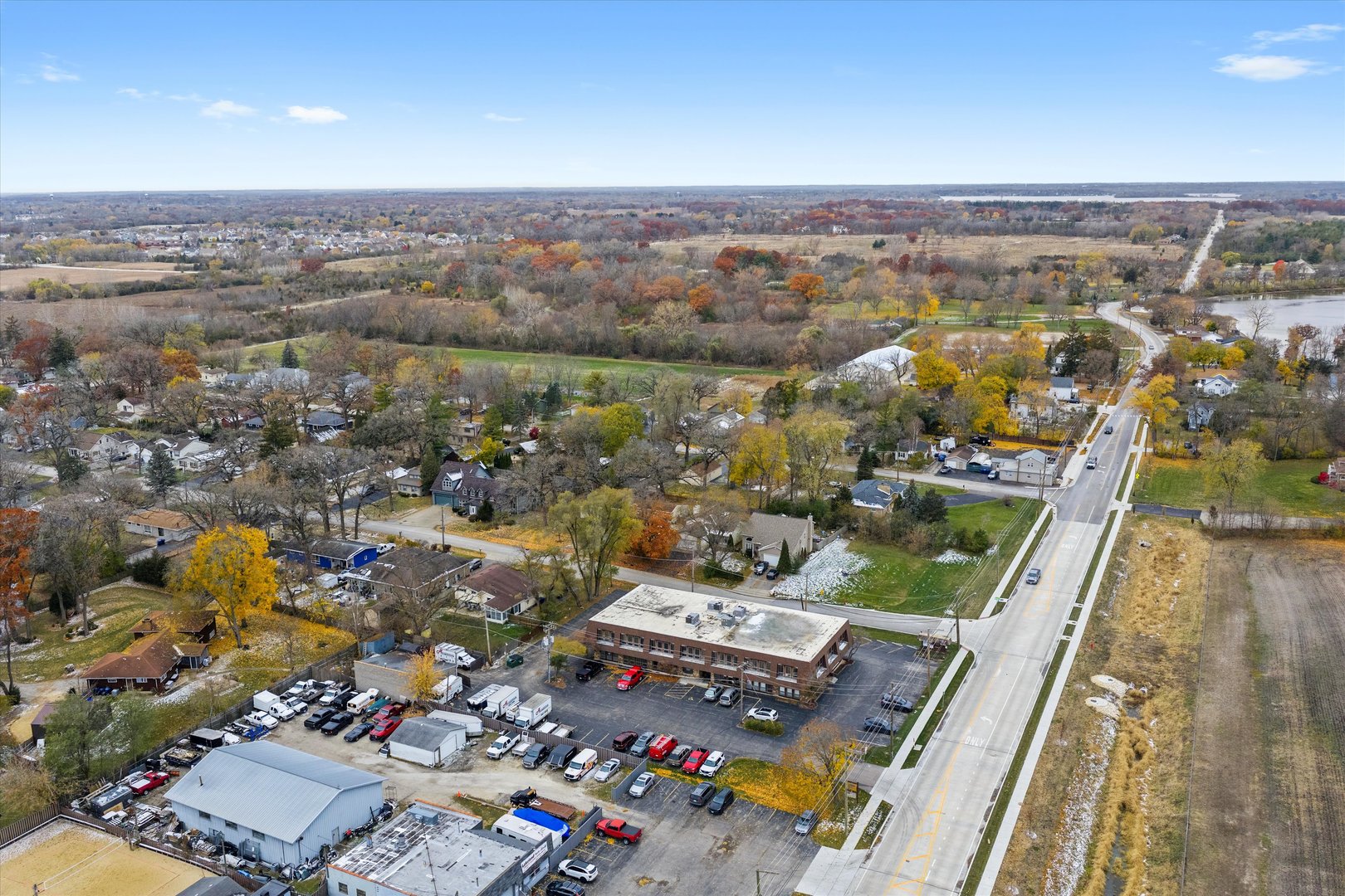 95 W Grand Avenue Property Photo 31