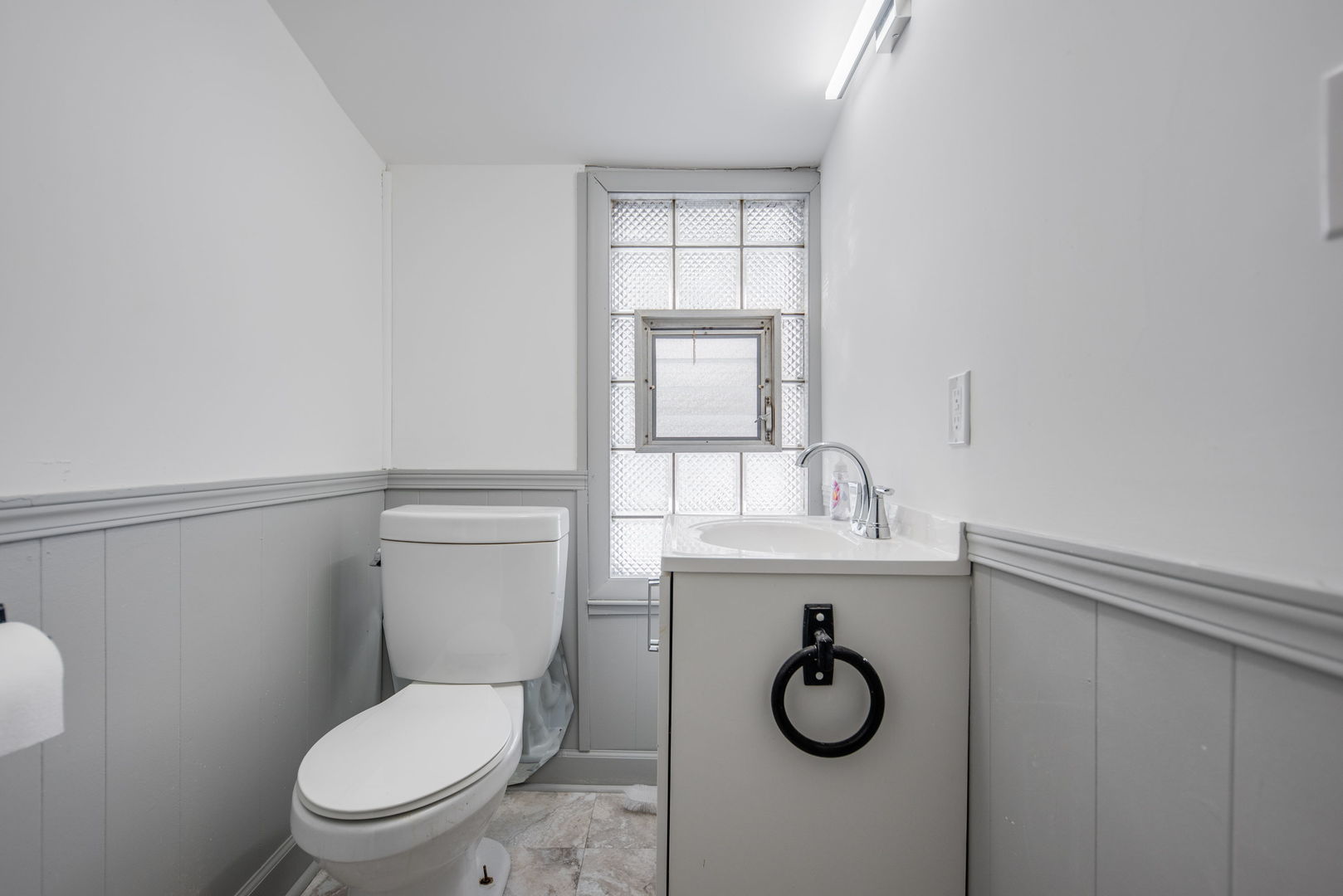 18504 Wentworth Avenue Property Photo 14