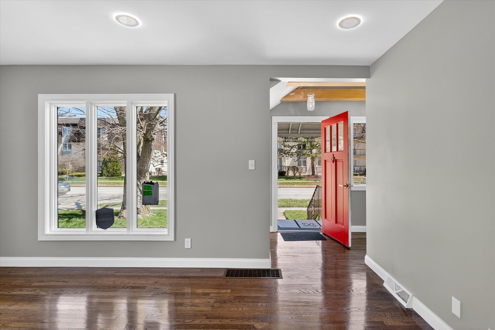 18504 Wentworth Avenue Property Photo 21