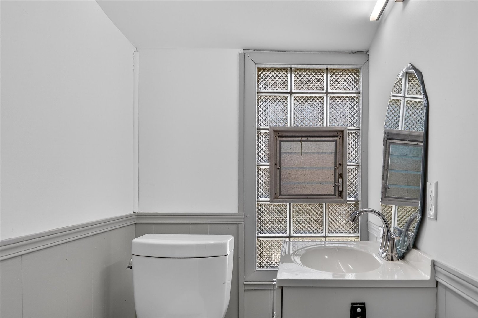 18504 Wentworth Avenue Property Photo 30