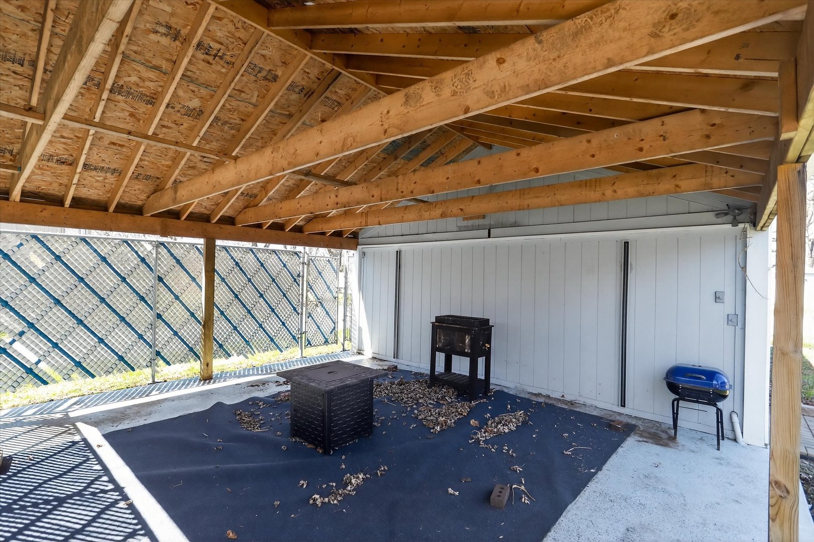 18504 Wentworth Avenue Property Photo 43