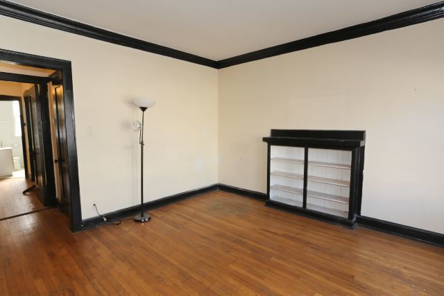 1923 W Winnemac Avenue 1 Property Photo 8