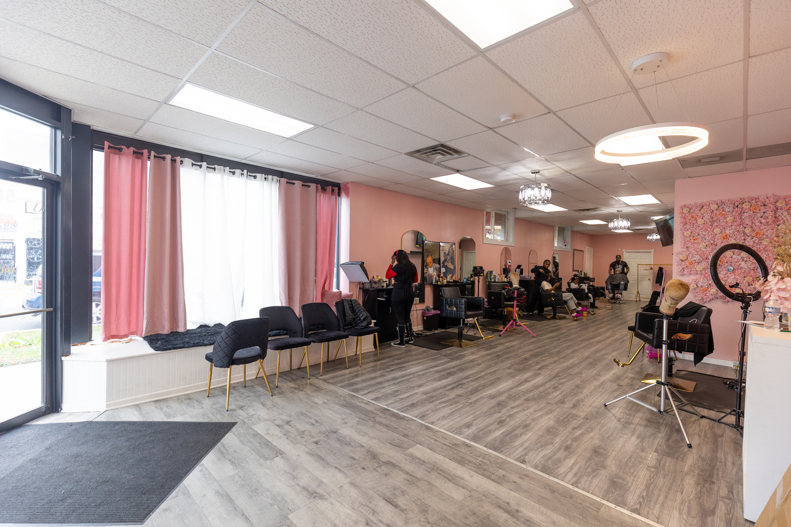 5820-24 W Roosevelt Road Property Photo 4