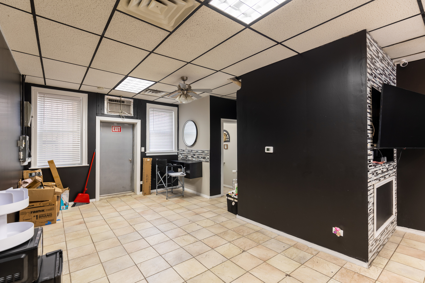 5820-24 W Roosevelt Road Property Photo 7