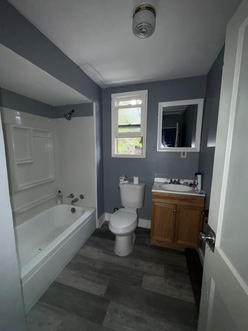 72 W 19th Street Property Photo 6
