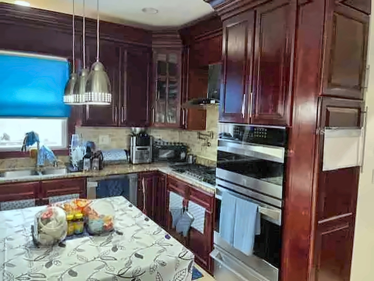 2948 N Narragansett Avenue Property Photo 5