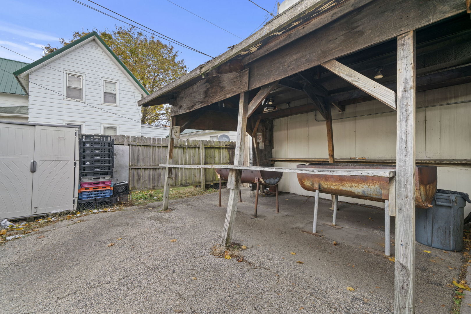 208 N Walnut Street Property Photo 34