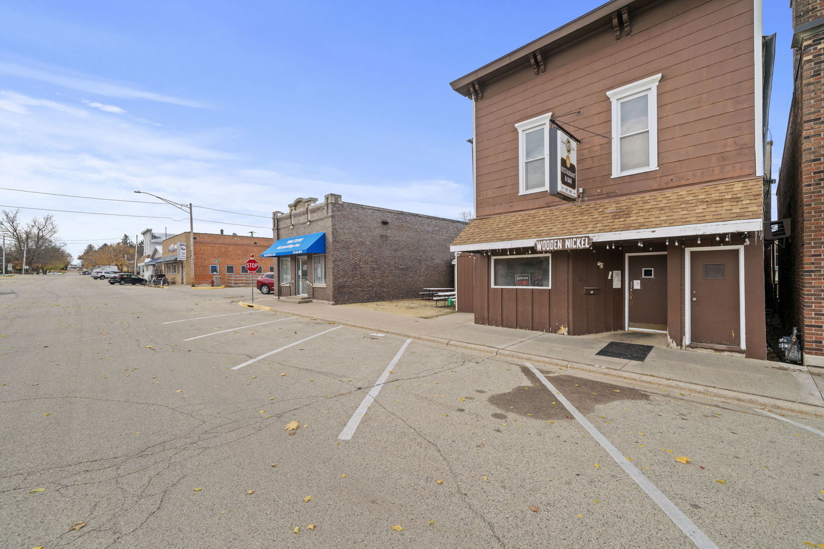 208 N Walnut Street Property Photo 36