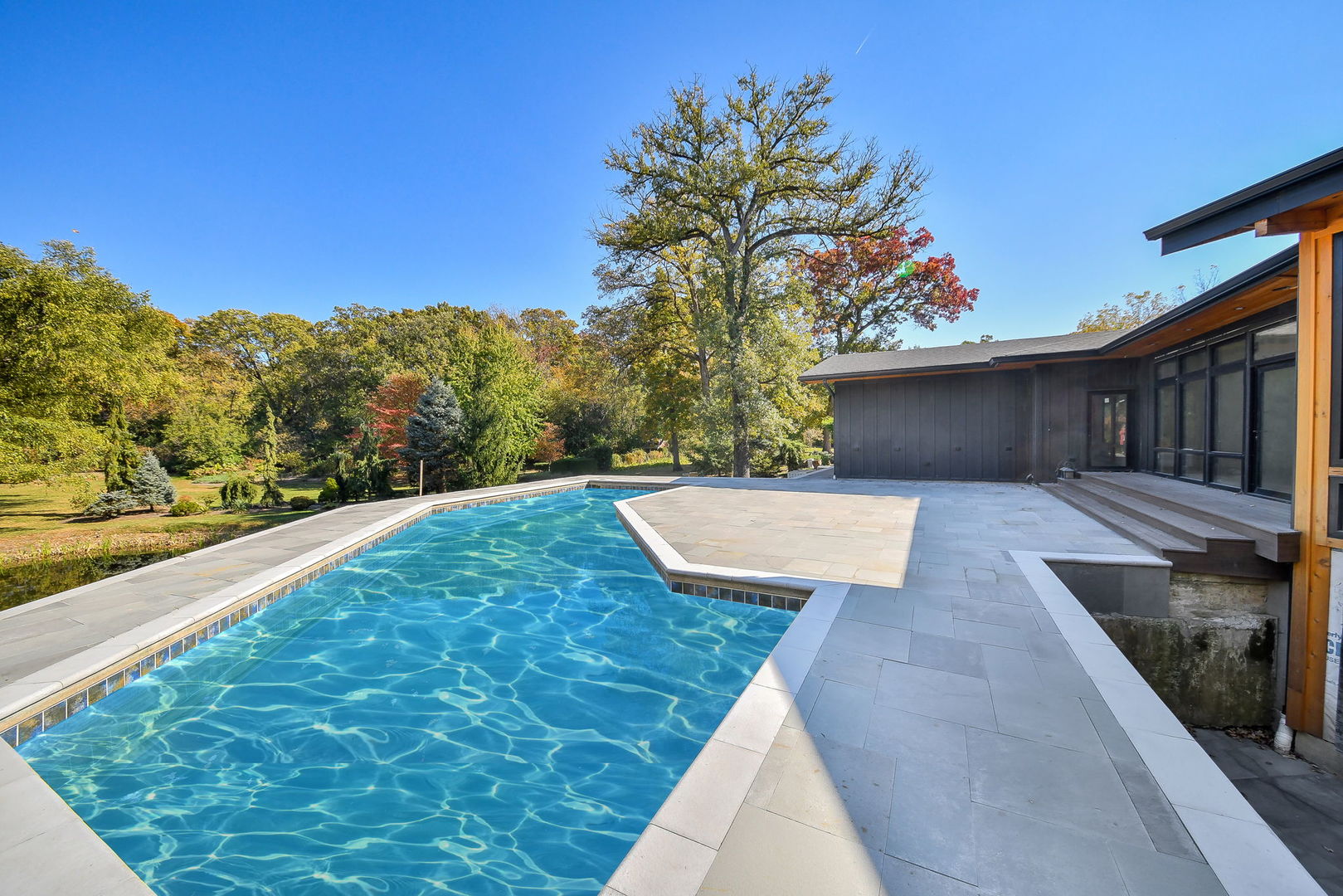 12520644 Property Photo 10