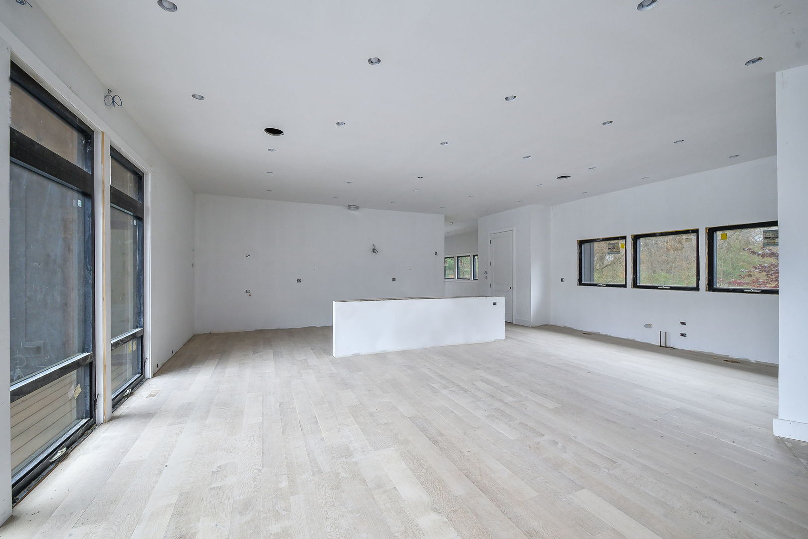 12520644 Property Photo 24